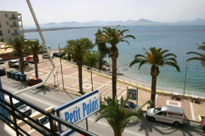 Отель Petit Palais Hotel  Лутраки